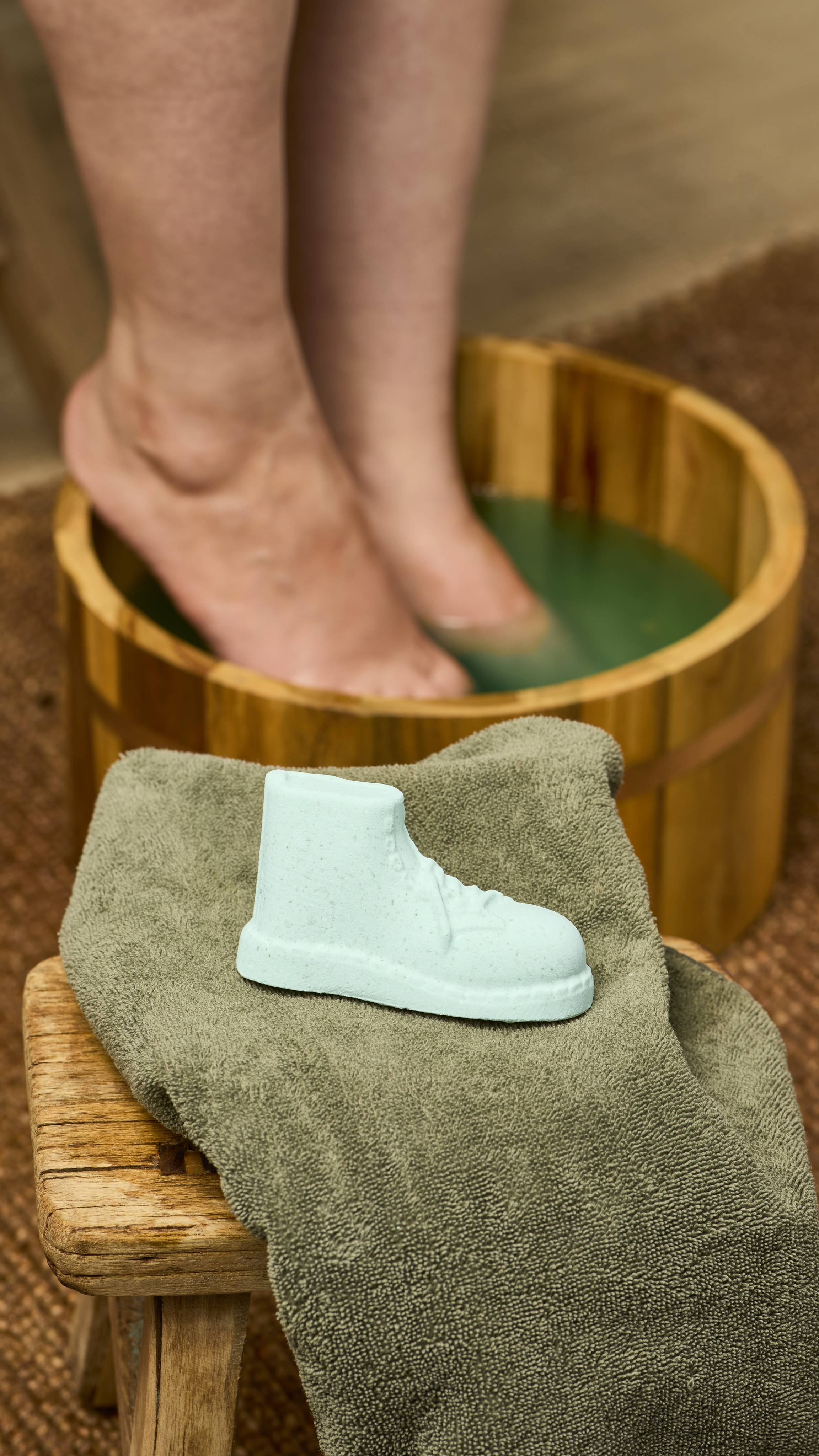 9F712204-A81E-2824-AA85-6194C491D1D4